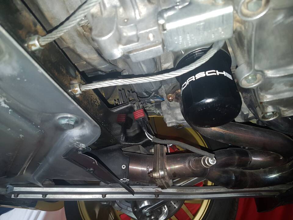 Image 17/30 of Porsche Boxster S (2000)