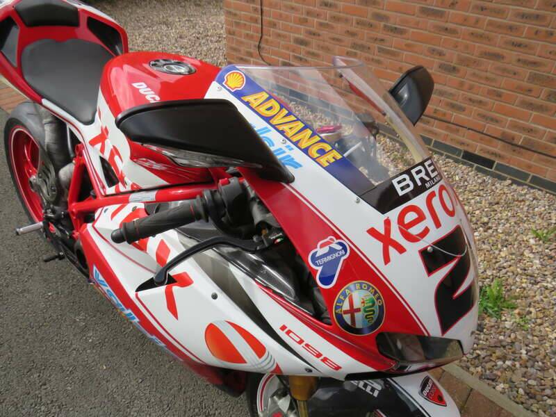 Bild 5/40 von Ducati 1098 R (2008)