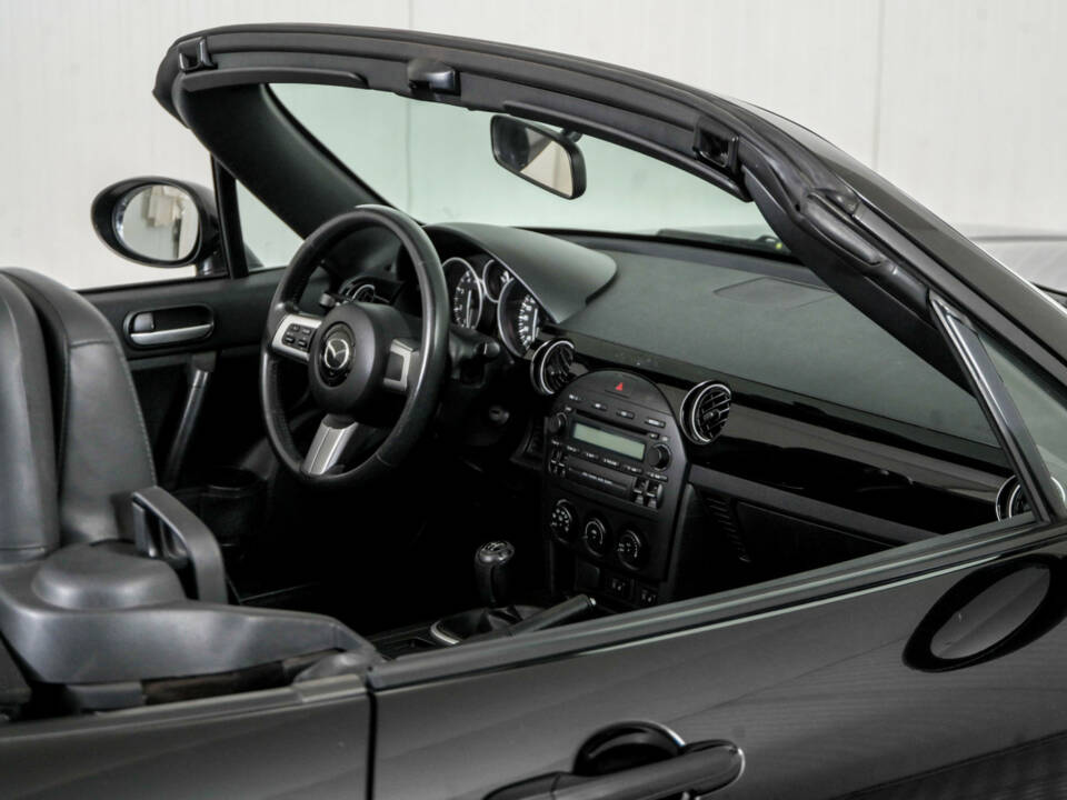 Bild 33/50 von Mazda MX-5 1.8 (2007)