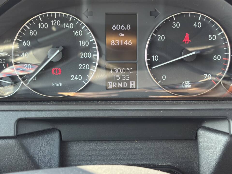 Bild 27/63 von Mercedes-Benz G 500 (lang) (2009)