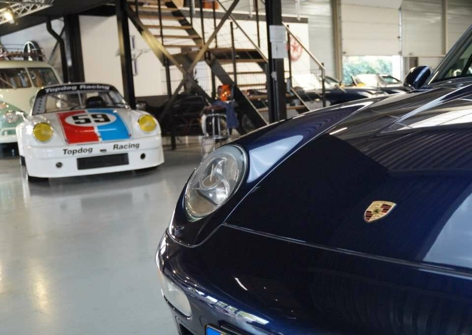 Image 44/50 de Porsche 911 Carrera (1995)