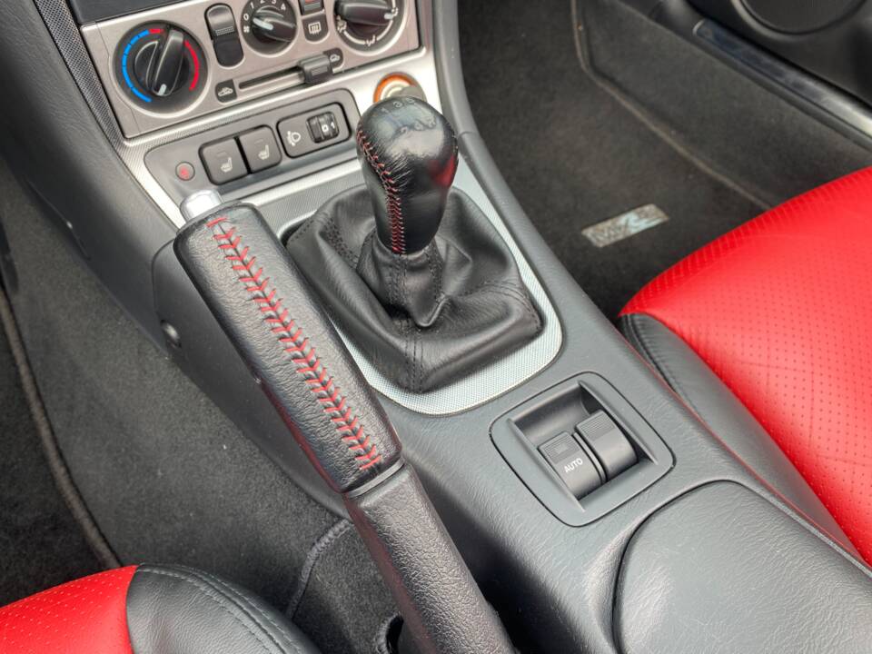 Afbeelding 26/63 van Mazda MX-5 1.6 (2004)