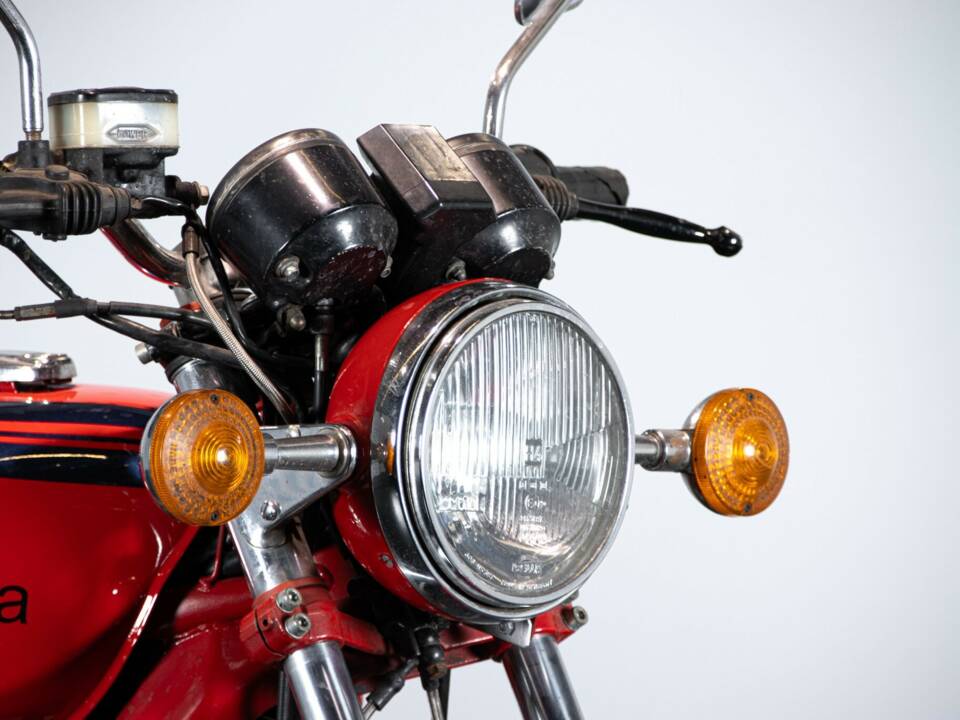 Bild 36/50 von Yamaha XS 750 (1979)