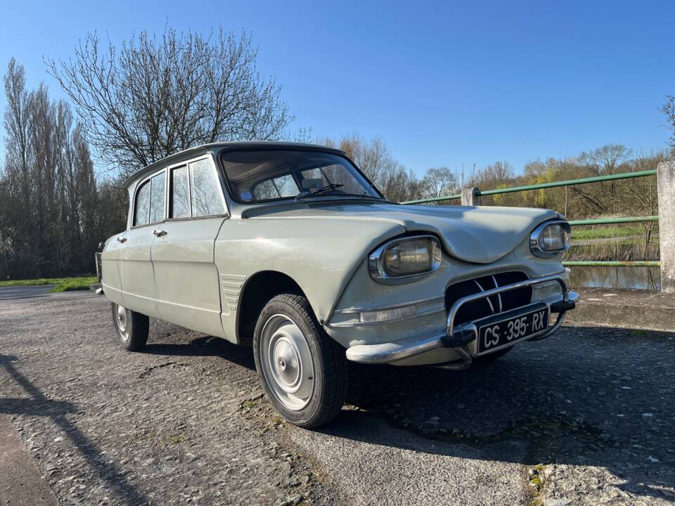Bild 29/70 von Citroën Ami 6 Berline (1964)