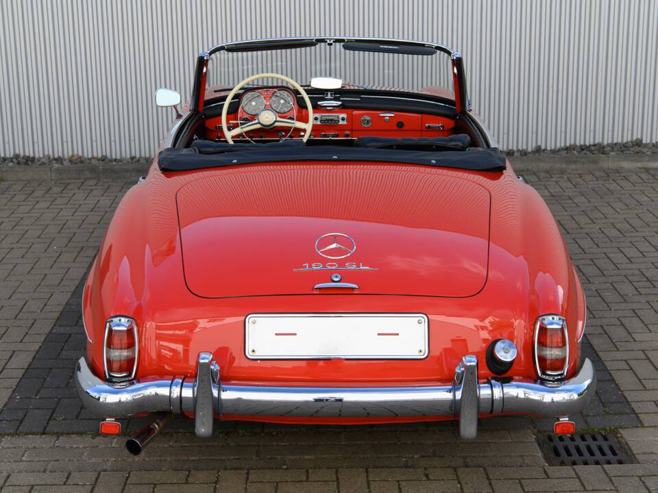 Image 11/53 de Mercedes-Benz 190 SL (1962)