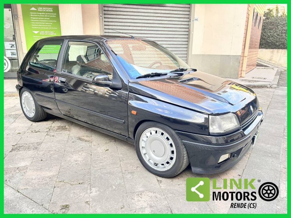 Bild 8/10 von Renault Clio I 1.8 16V (1992)