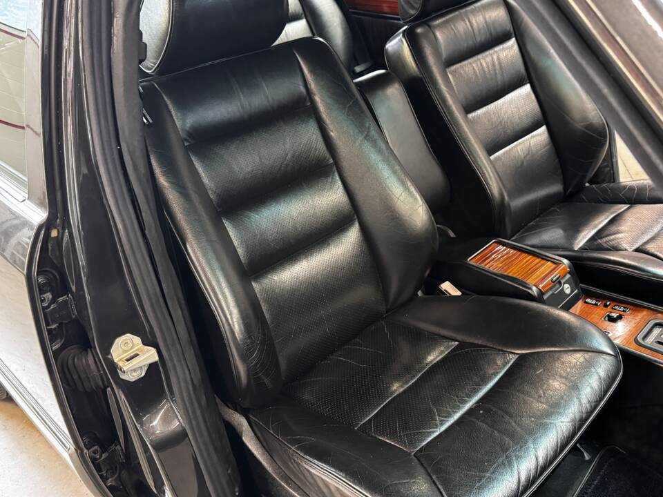 Bild 51/54 von Mercedes-Benz 300 TD Turbo (1993)
