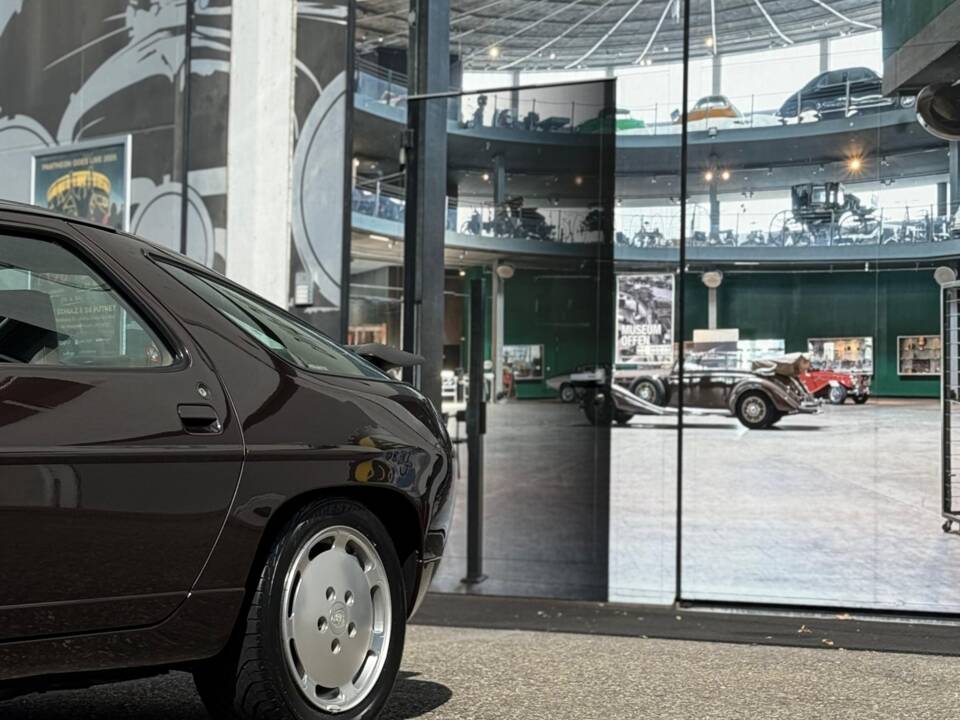 Image 20/28 of Porsche 928 S4 (1987)