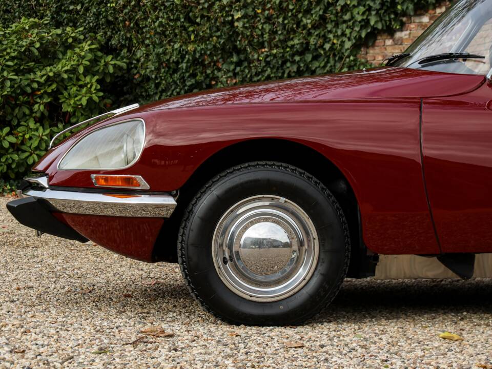 Image 20/50 de Citroën DS 21 (1971)