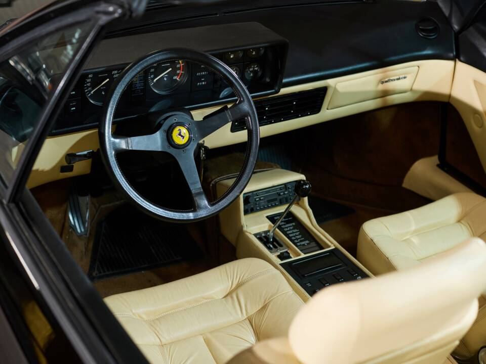 Bild 48/99 von Ferrari Mondial Quattrovalvole (1985)