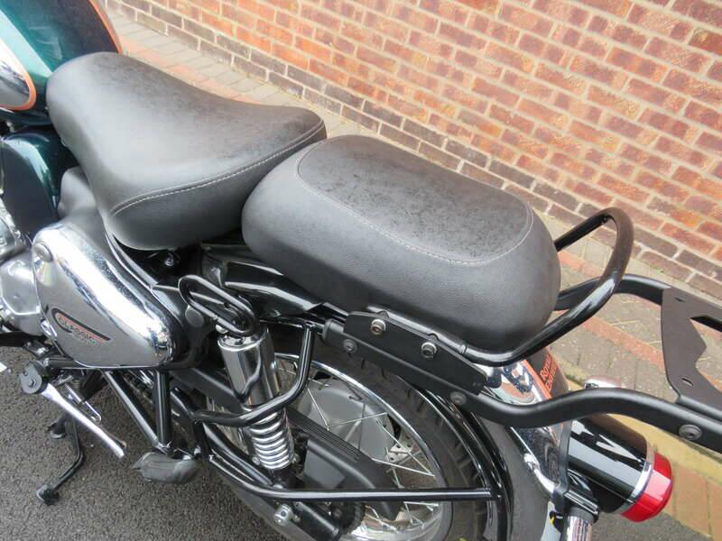 Image 17/41 of Royal Enfield Classic 350 (2025)
