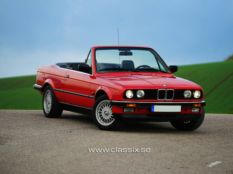 Bild 2/29 von BMW 325i (1990)