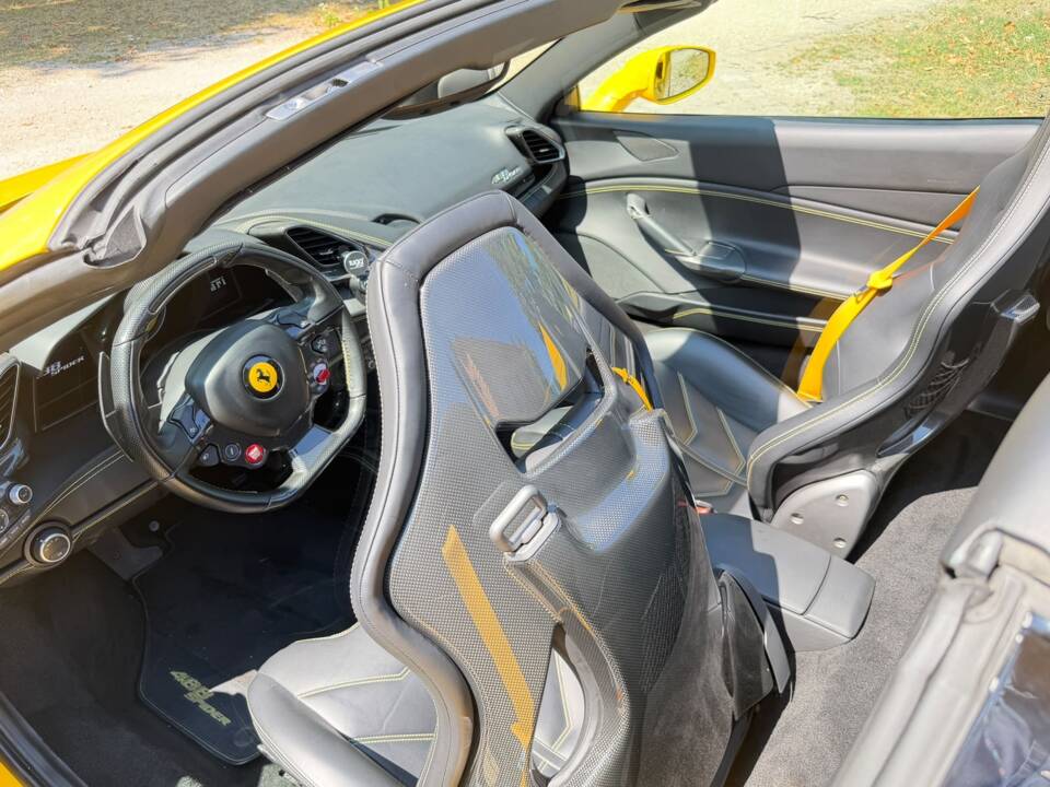 Image 16/18 of Ferrari 488 Spider (2018)