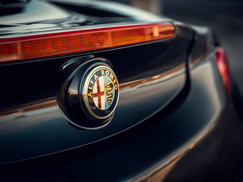 Image 40/50 of Alfa Romeo 4C (2016)