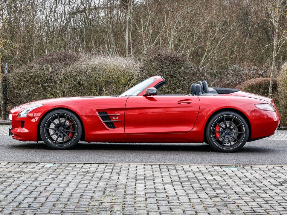Image 4/40 of Mercedes-Benz SLS AMG Roadster (2011)