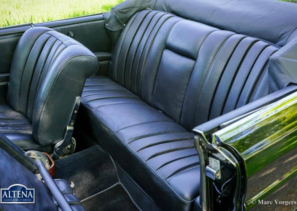 Image 26/52 de Mercedes-Benz 220 SE b (1963)