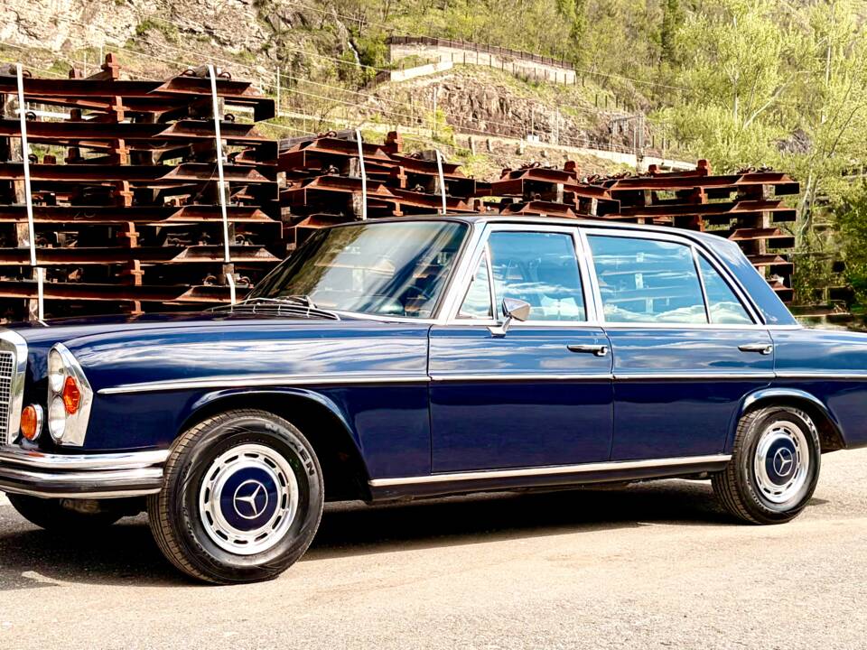 Bild 1/17 von Mercedes-Benz 300 SEL 6.3 (1971)