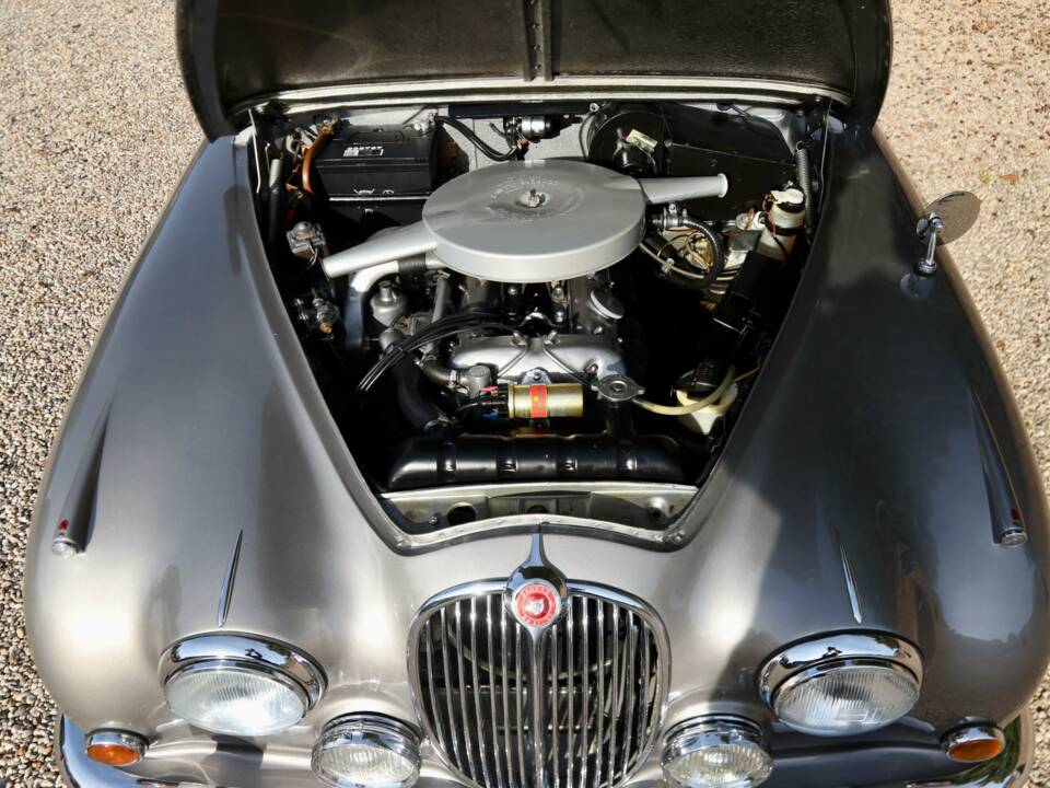 Bild 34/50 von Jaguar Mk II 3.4 (1966)