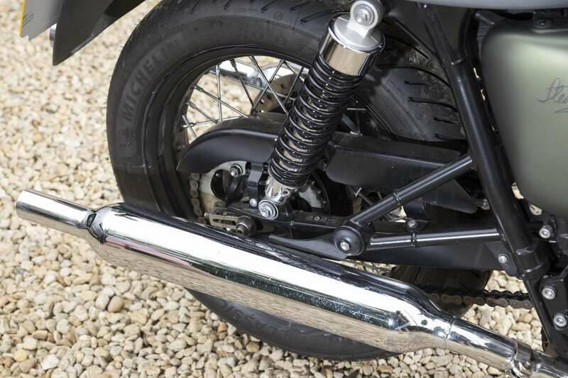 Image 33/38 of Triumph Bonneville T100 McQueen (2012)