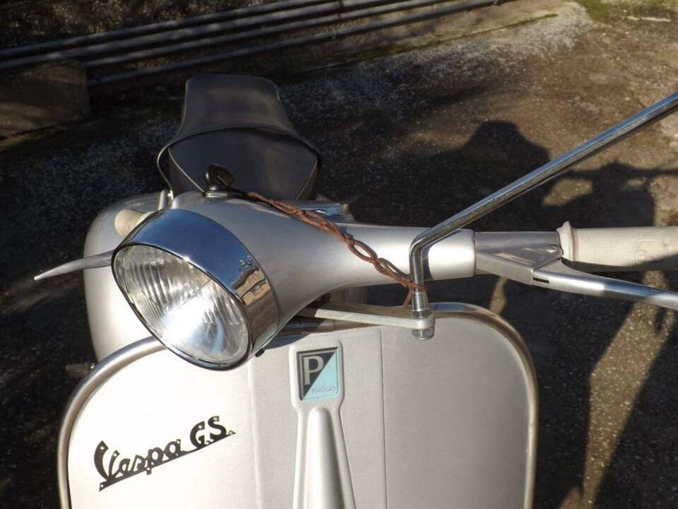 Immagine 11/37 di Piaggio Vespa 150 GS (1958)