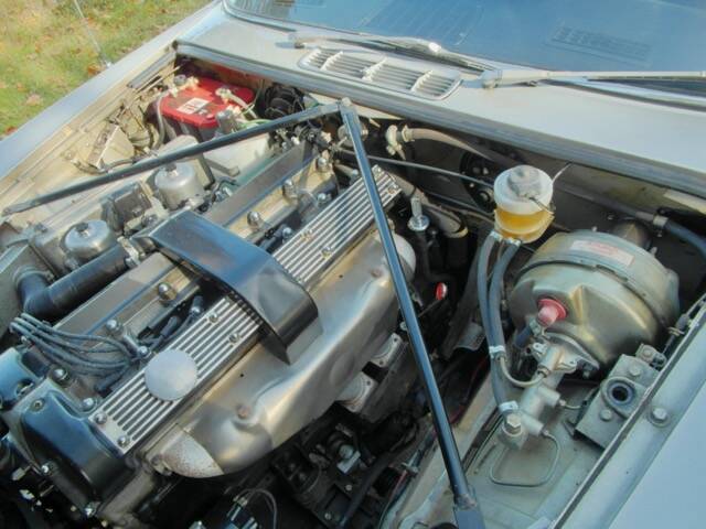Image 60/60 of Jaguar XJ 6 4.2 (1972)
