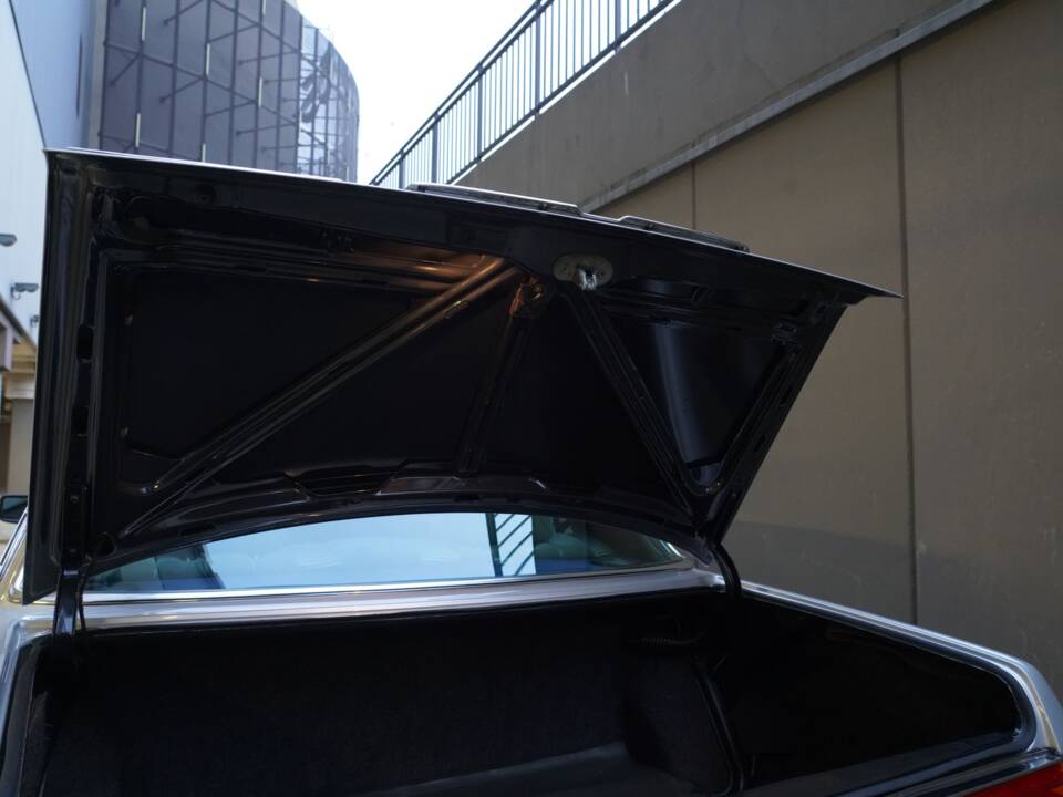 Bild 79/95 von Mercedes-Benz 450 SEL 6,9 (1976)