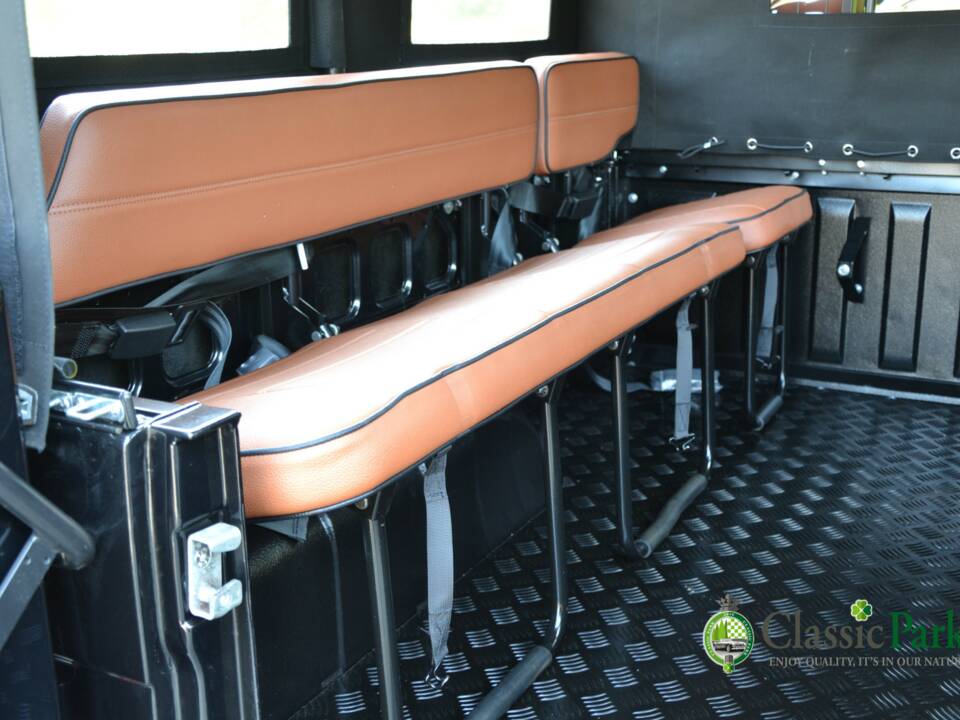 Immagine 31/49 di Mercedes-Benz 230 GE (lang) (1991)