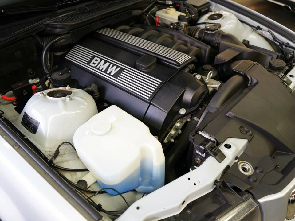 Image 28/31 of BMW 323ti Compact (1998)