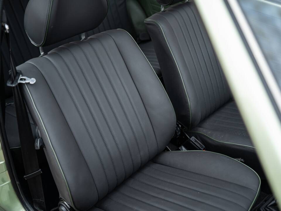 Image 37/40 of Volkswagen Polo I 1.1 (1980)