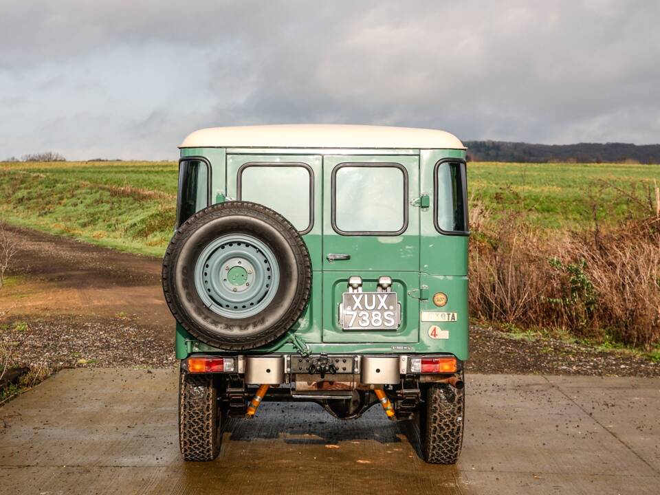 Immagine 7/45 di Toyota Land Cruiser FJ 40 (1978)