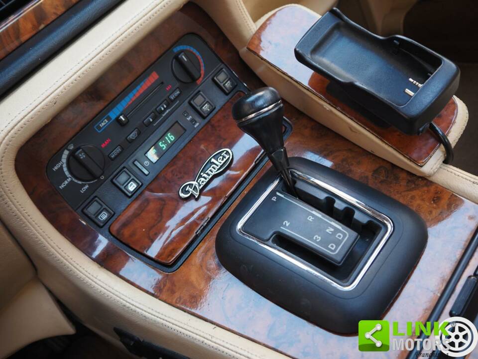 Bild 14/50 von Jaguar Sovereign 3.6 (1988)