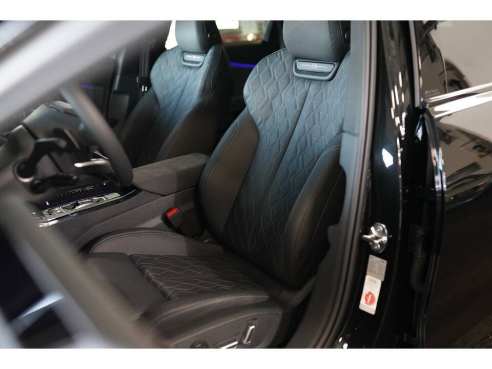 Image 5/22 of Audi S6 e-tron Avant (2024)