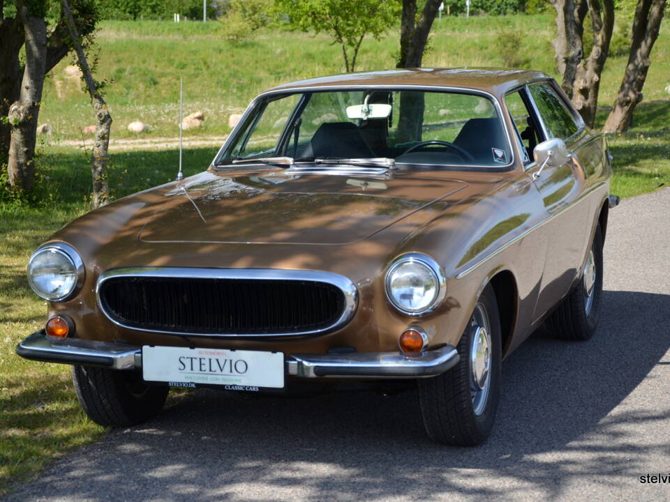 Image 8/29 de Volvo 1800 ES (1973)