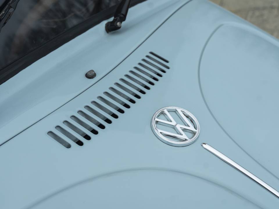 Image 15/43 of Volkswagen Beetle 1500 (1970)