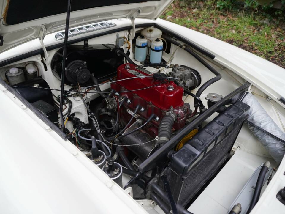 Image 14/17 de MG MGB (1964)