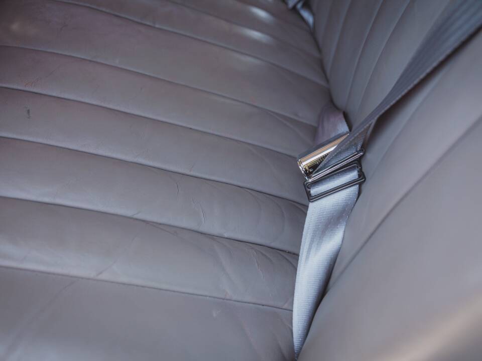 Bild 49/50 von Mercedes-Benz 220 a (1956)