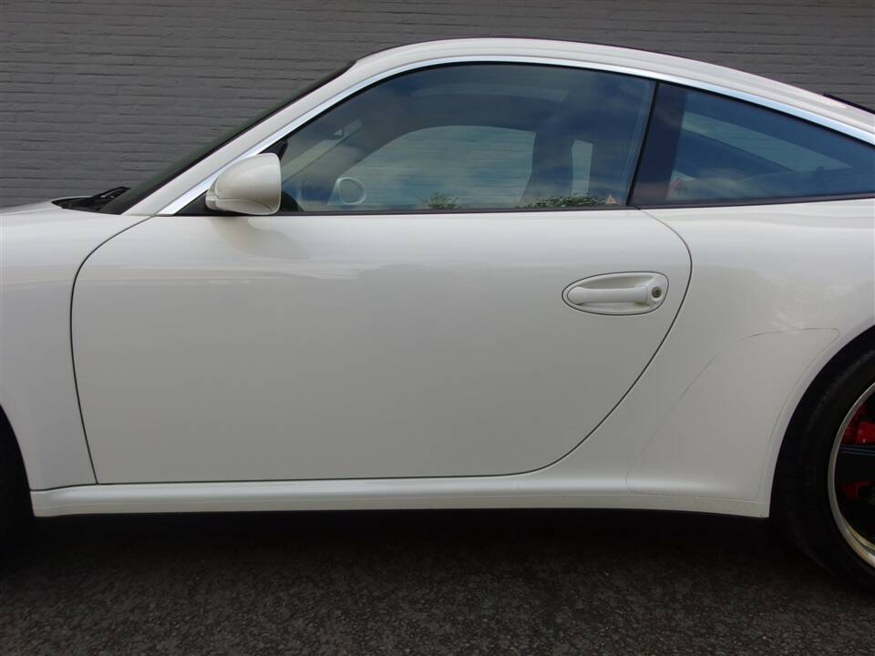 Image 31/99 de Porsche 911 Targa 4 (2008)