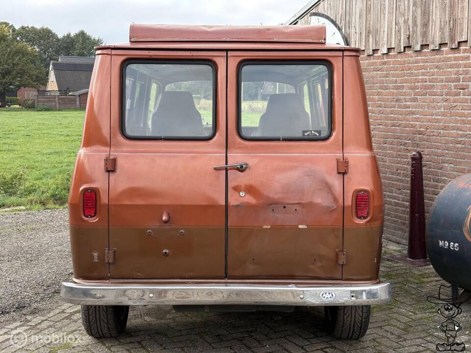 Image 8/50 of Chevrolet G-10 Van (1965)