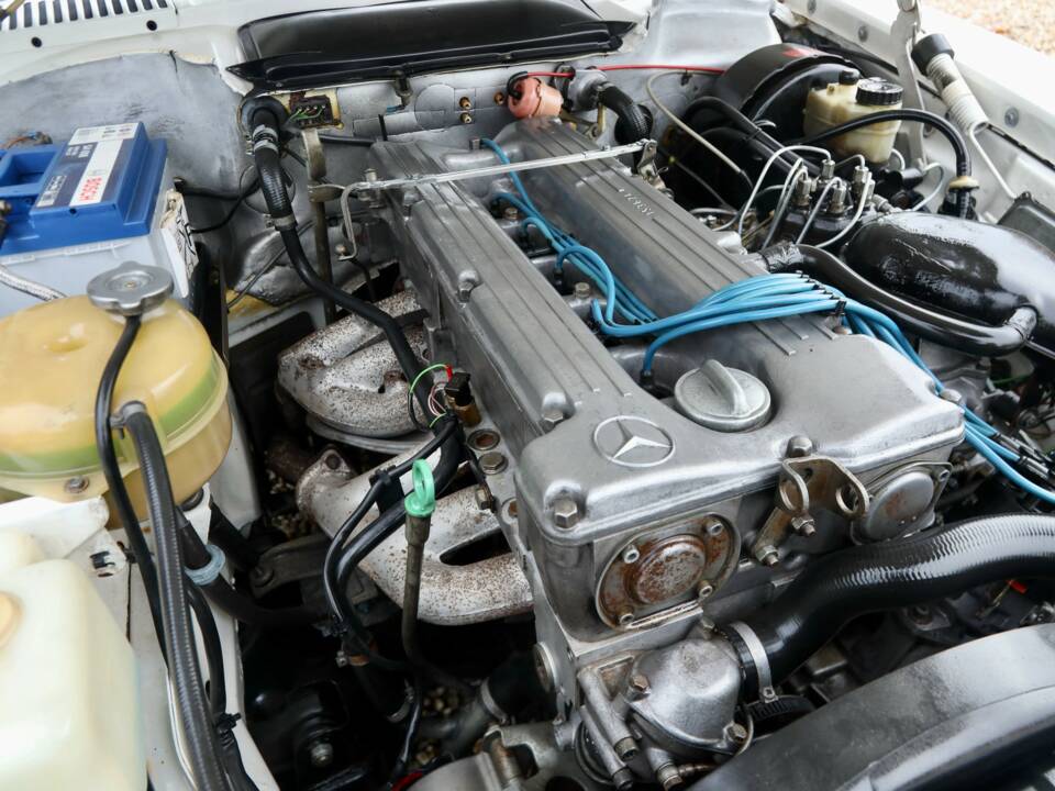 Bild 37/50 von Mercedes-Benz 280 SL (1977)