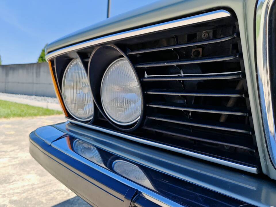 Bild 20/50 von BMW 745i (1982)