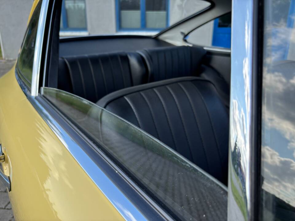 Image 28/70 of Porsche 912 (1965)