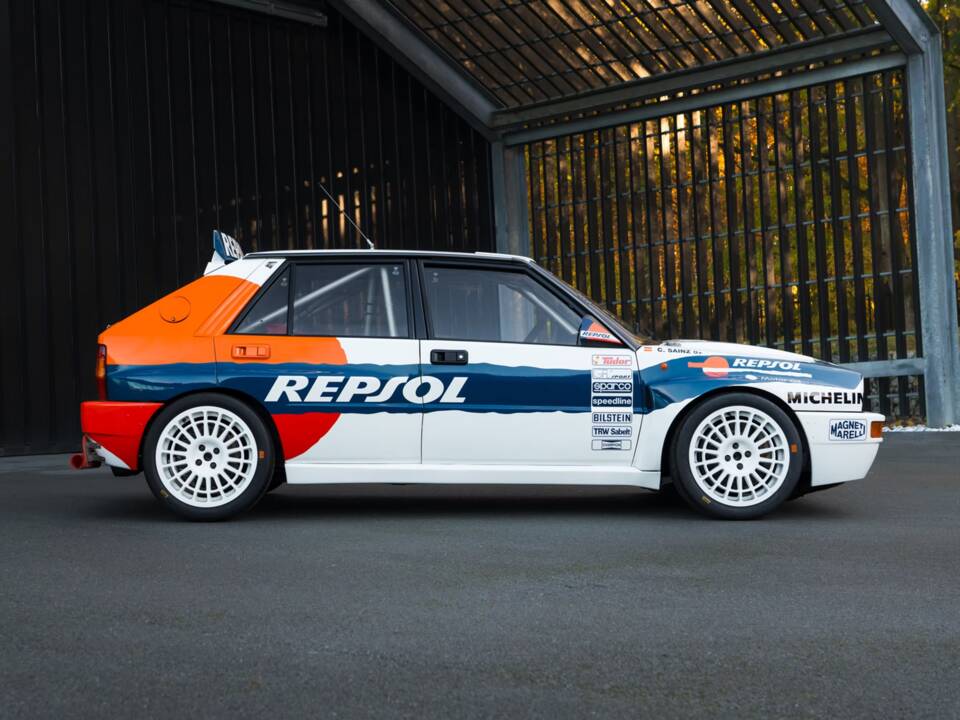 Image 3/10 of Lancia Delta HF Integrale (1991)