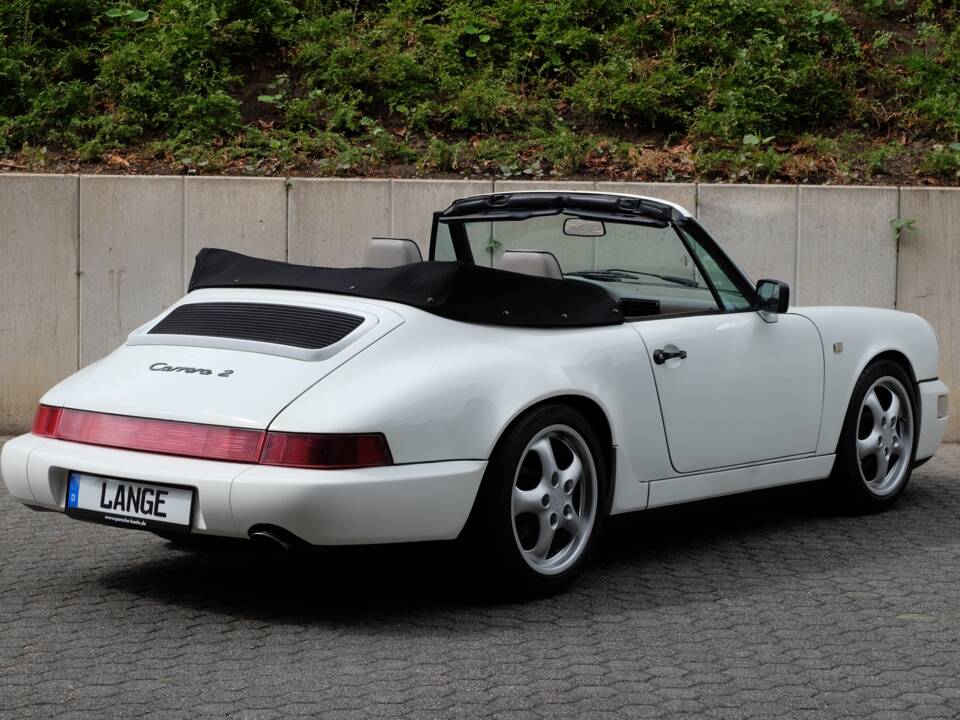 Image 2/60 de Porsche 911 Carrera 2 (1991)