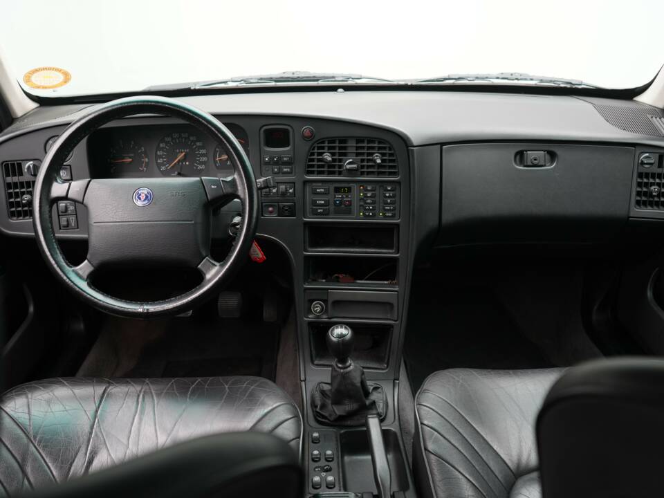 Immagine 5/23 di Saab 9000 CS Turbo Aero (1993)