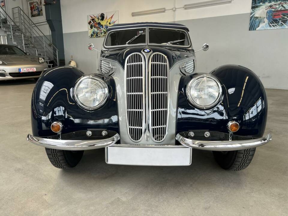 Image 4/40 of BMW 327 (1938)