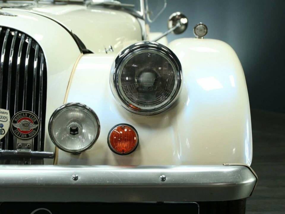 Image 36/50 of Morgan Plus 8 Inj. (1987)