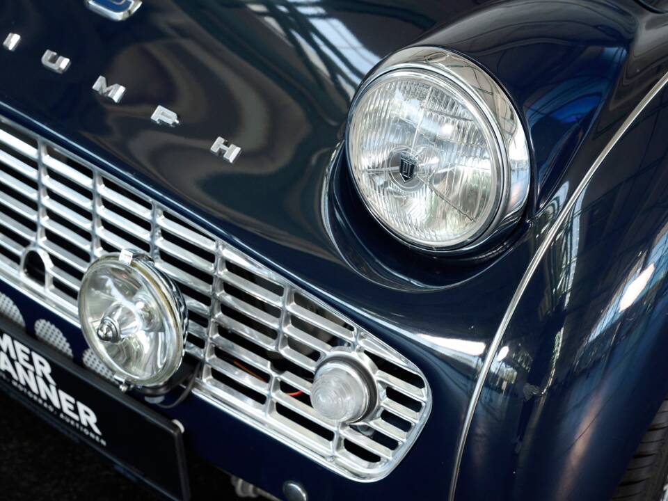 Image 7/50 of Triumph TR 3A (1959)