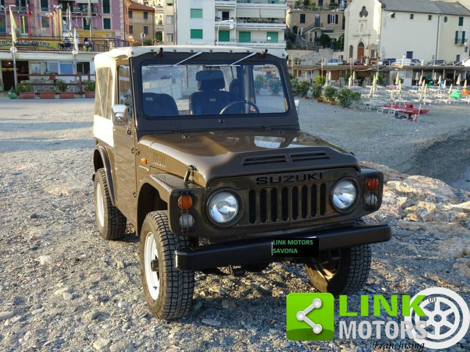 Image 2/10 de Suzuki LJ 80 (1981)