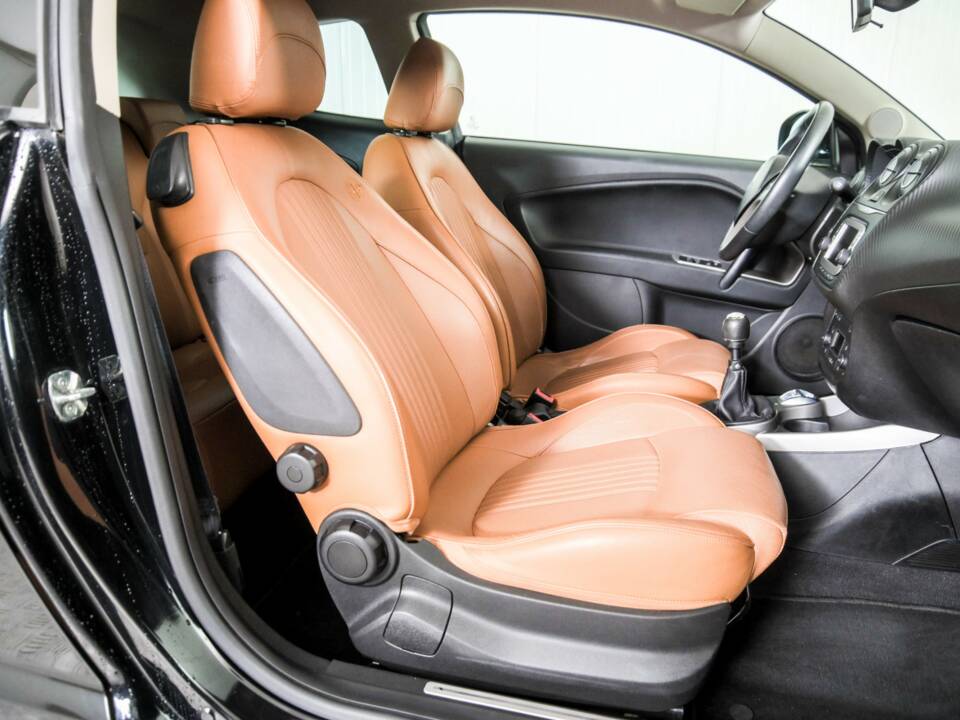 Afbeelding 16/48 van Alfa Romeo MiTo 0.9 TwinAir Turbo (2014)