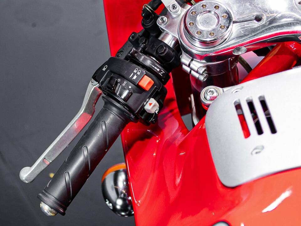 Bild 33/46 von Ducati DUMMY (2002)